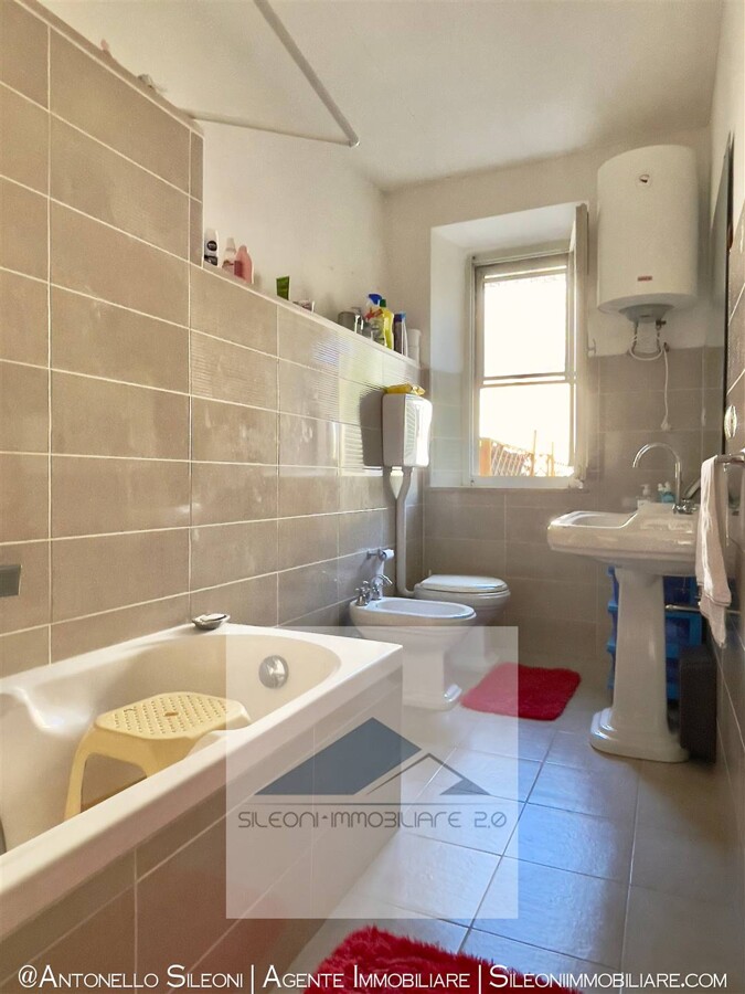 CASA SU DUE LIVELLI NEL COMUNE DI GENGA — foto 5