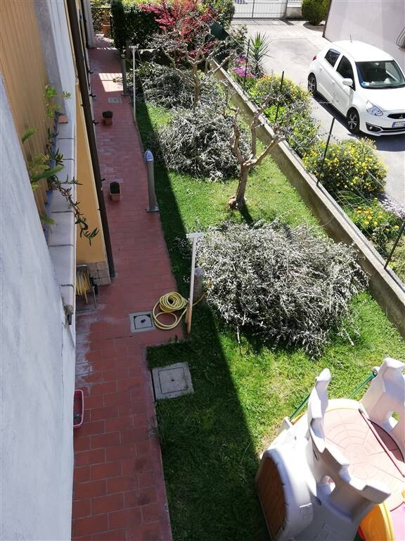 APPARTAMENTO DI AMPIA METRATURA IN BIFAMILIARE SENZA CONDOMINIO — foto 7