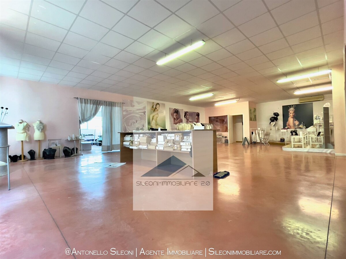 LOCALE USO LABORATORIO E UFFICIOI DI RECENTE COSTRUZIONE — foto 3