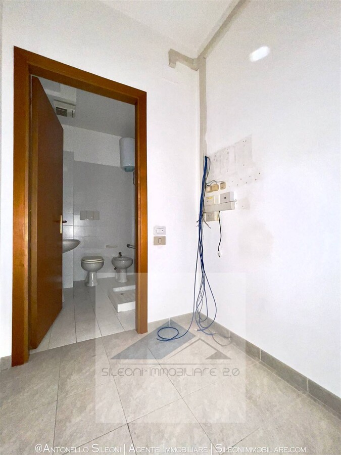 UFFICIO IN CONTESTO DIREZIONALE — foto 6