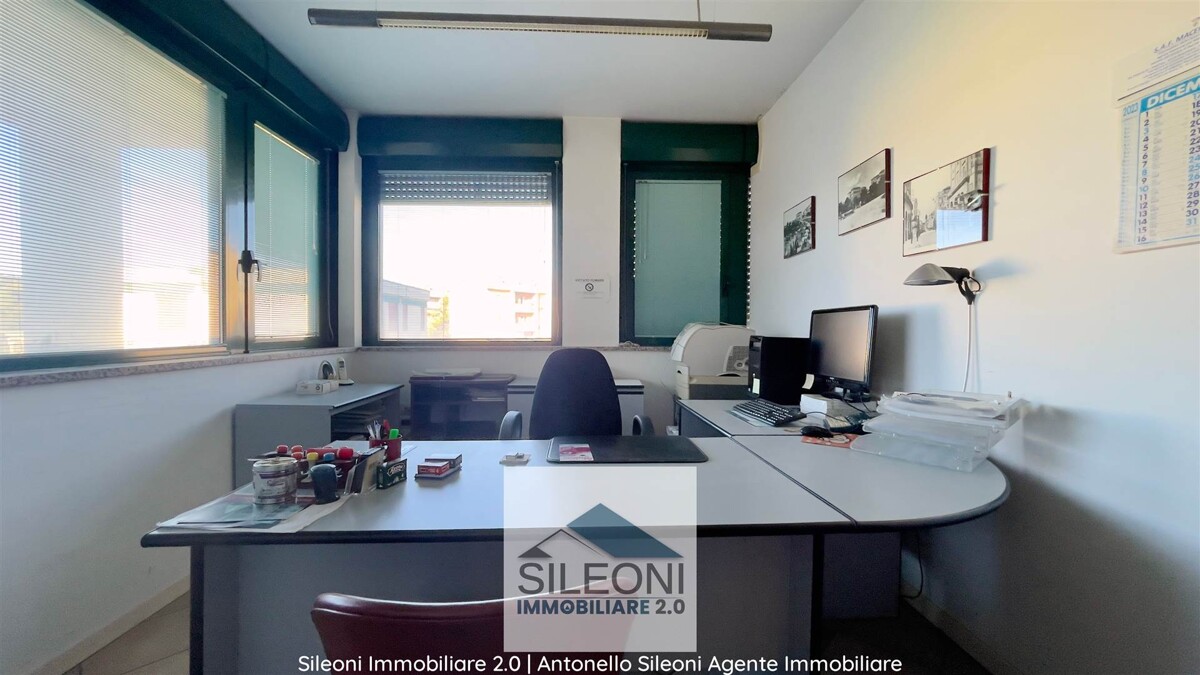 UFFICIO IN VENDITA A PIEDIRIPA DI MACERATA — foto 6