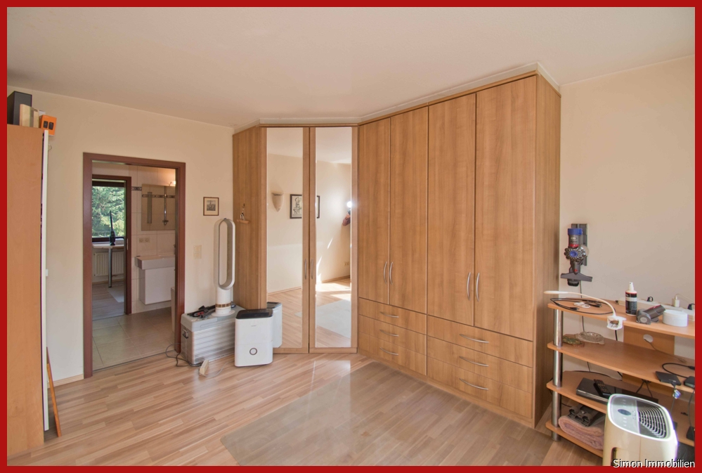 individuell geschnittene Wohnung mit große Terrasse - Photo 3