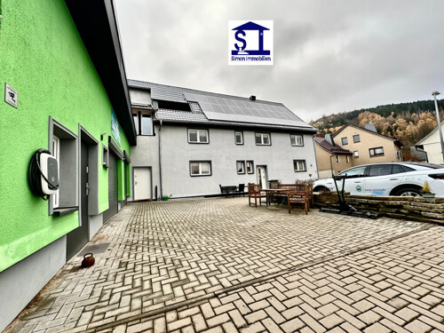 E - Ladestation/ PV Anlage