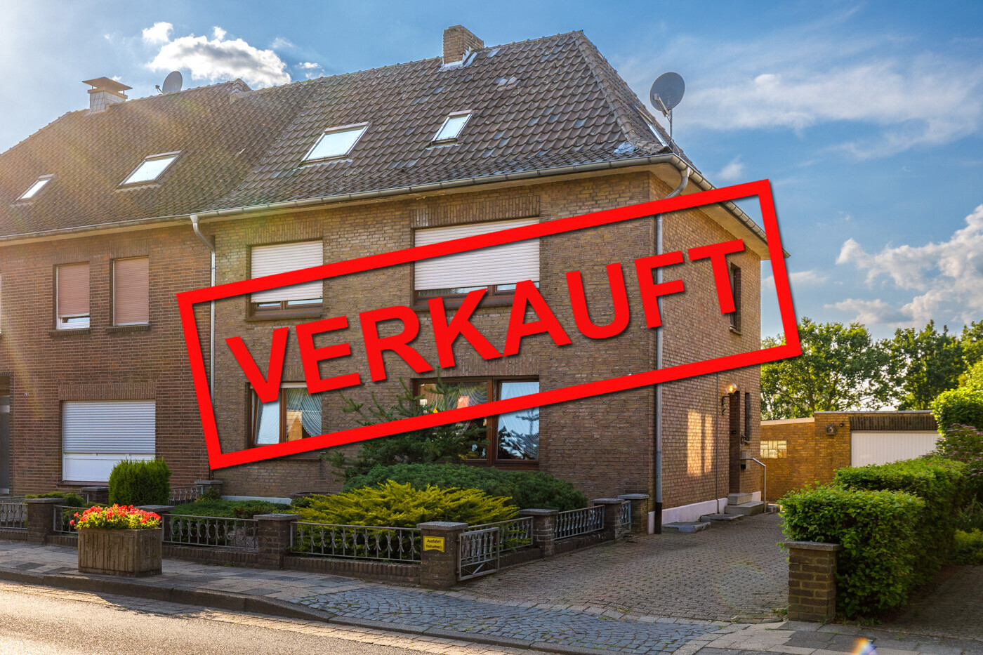Real Estate Title Image Background