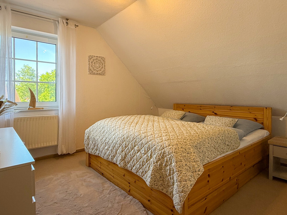 Schlafzimmer 1 Wohnung 2