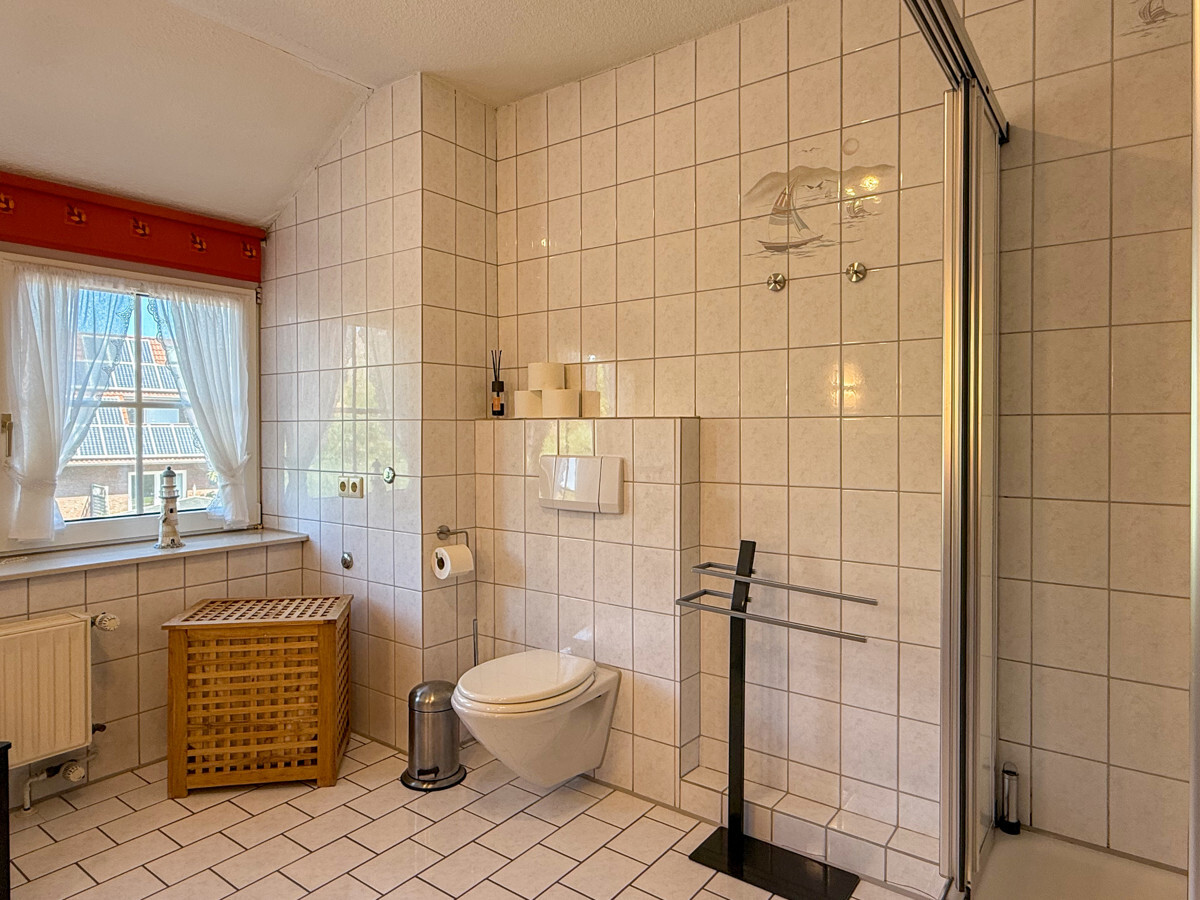 Bad Wohnung 1