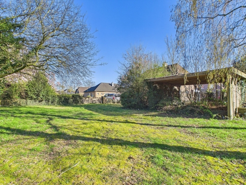 Einfahrt zum Grundstück