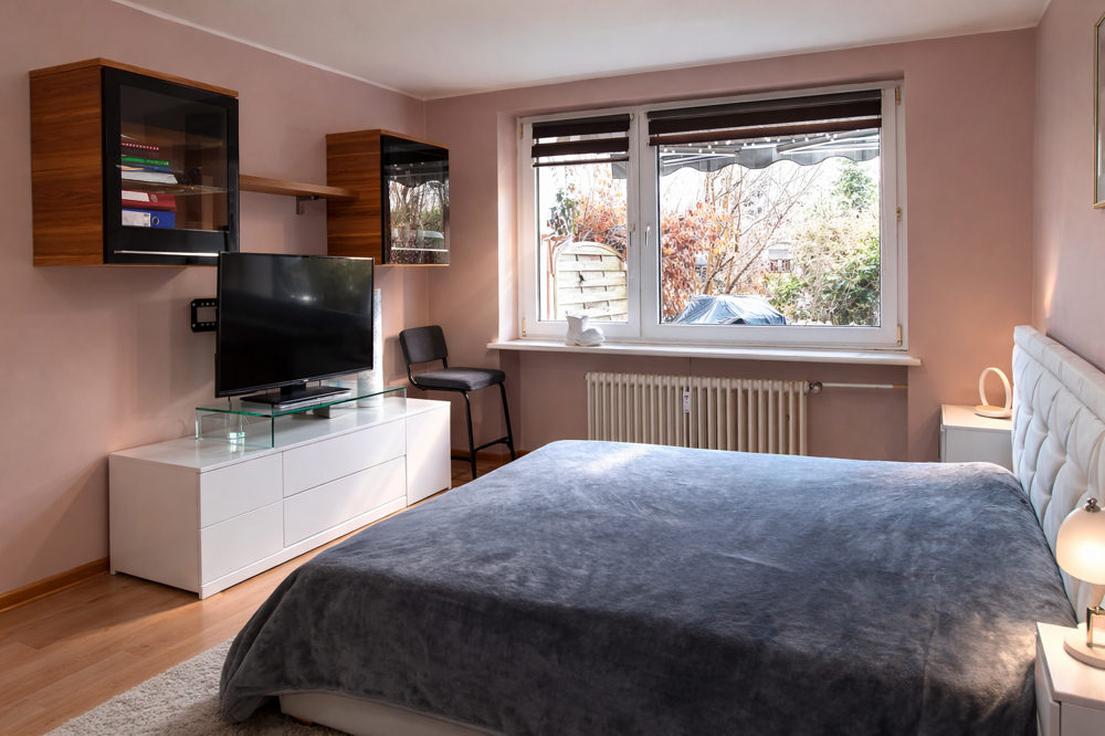 Schlafzimmer 1