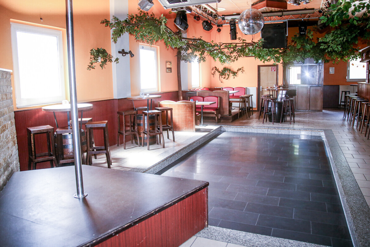 Pole Dankce Stange - Tanzfläche .