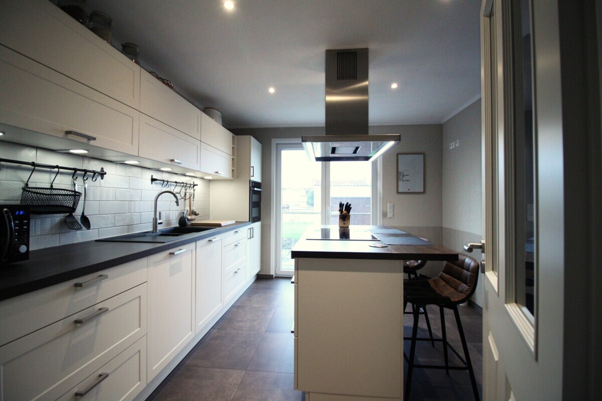 Küche - Sicht zum Garten