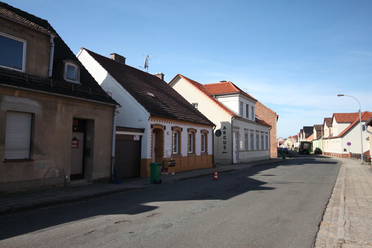 Vorderseite - Straßenansicht