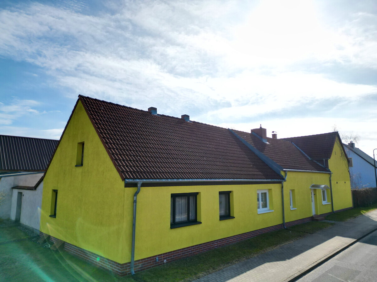 Straßenansicht