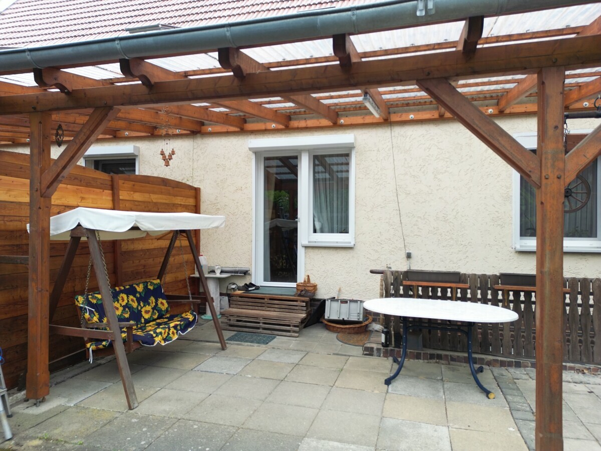 überdachte Terrasse