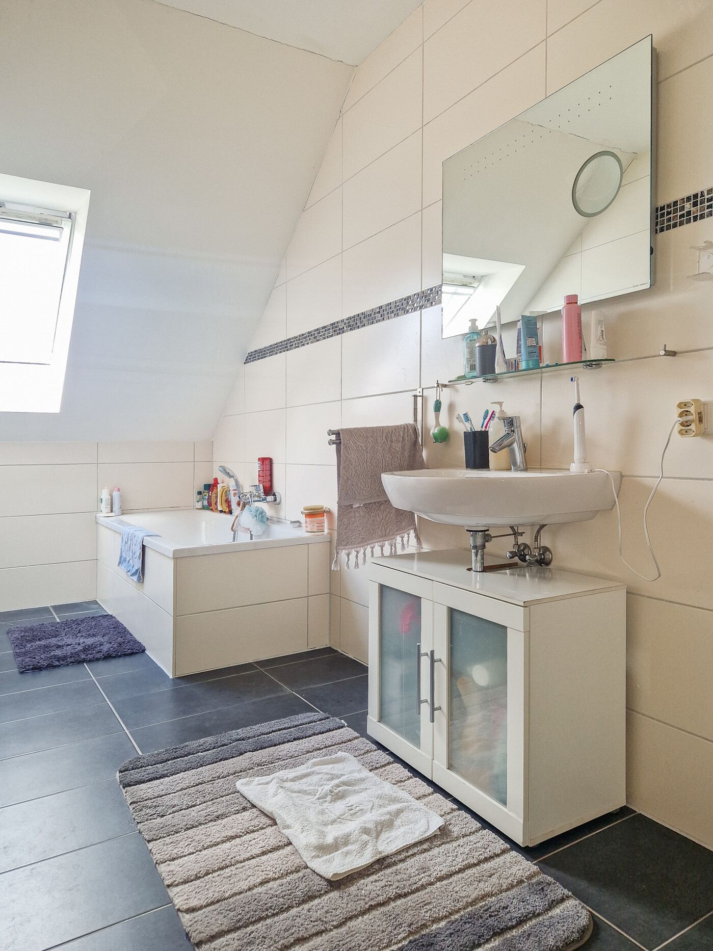 Badezimmer im DG