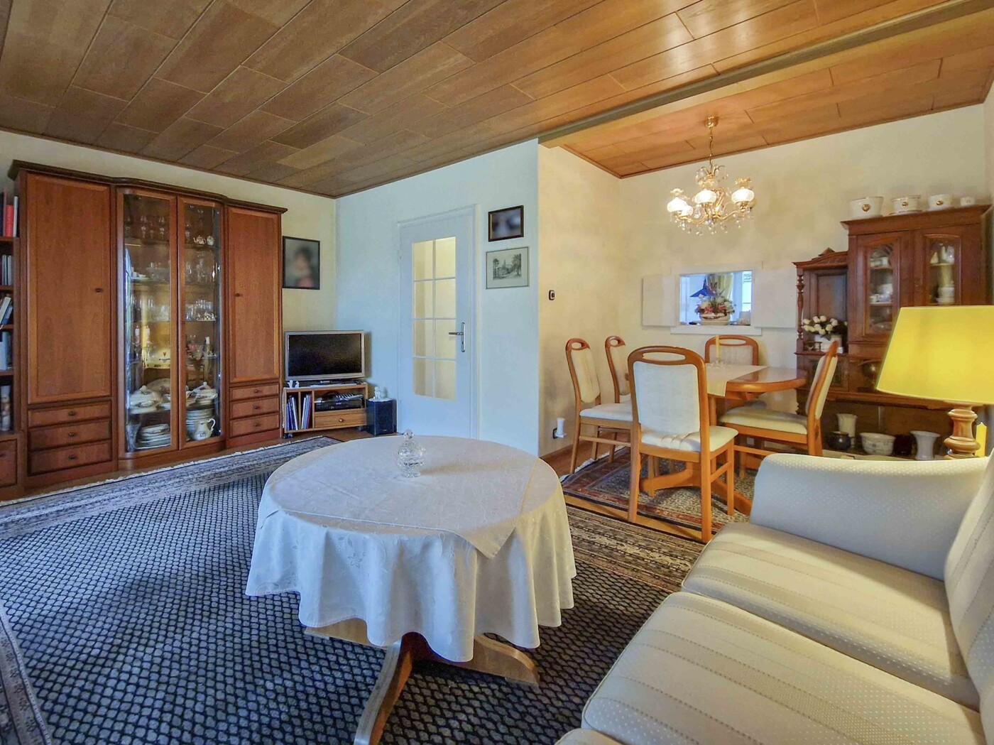 Wohnzimmer im EG