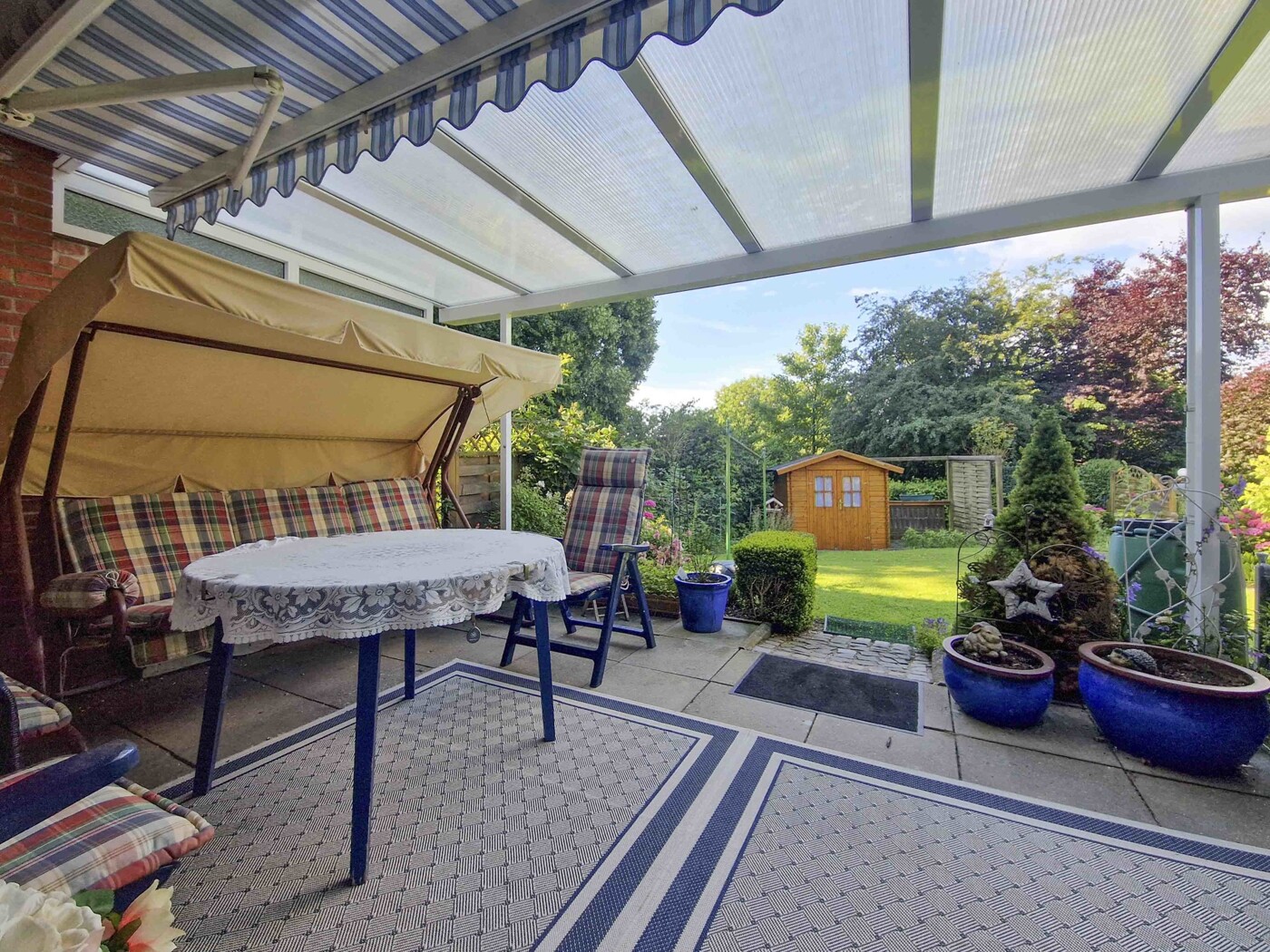 Überdachte Terrasse