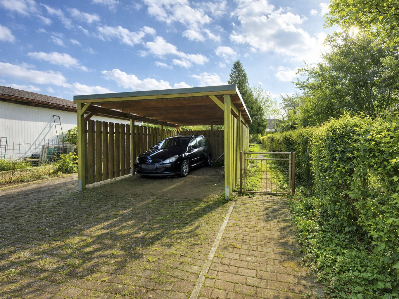 Carport
