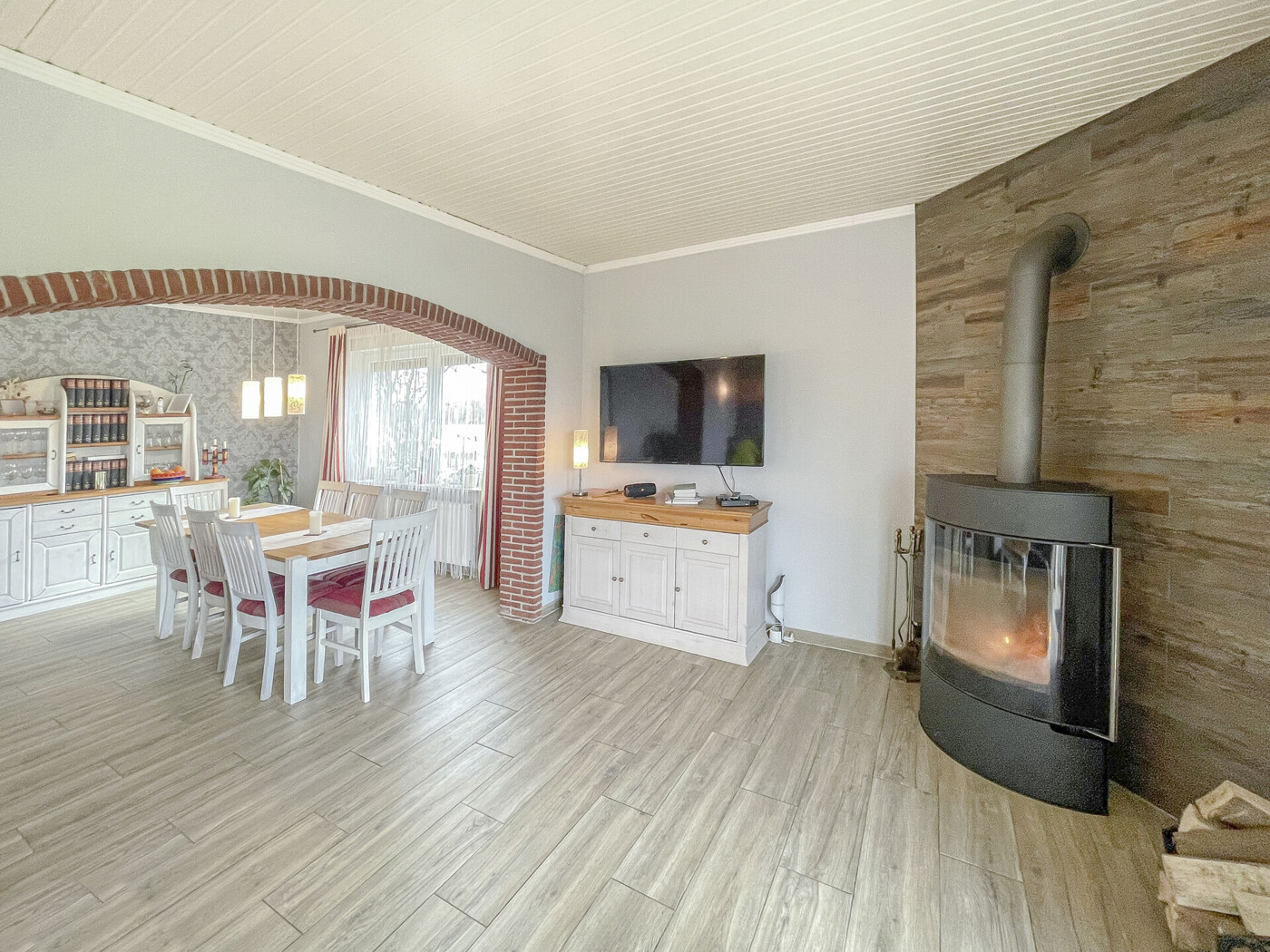 Wohn- und Essbereich