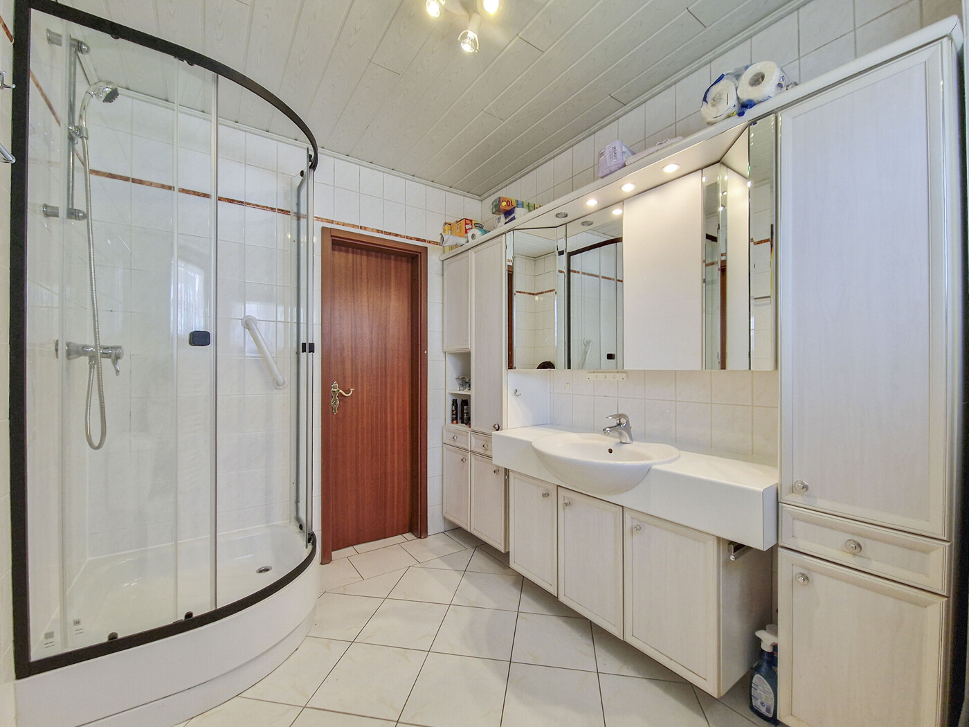 Badezimmer im EG