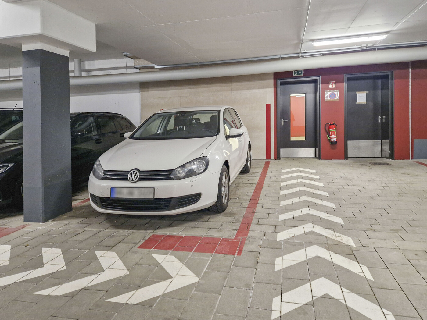 Tiefgaragenstellplatz