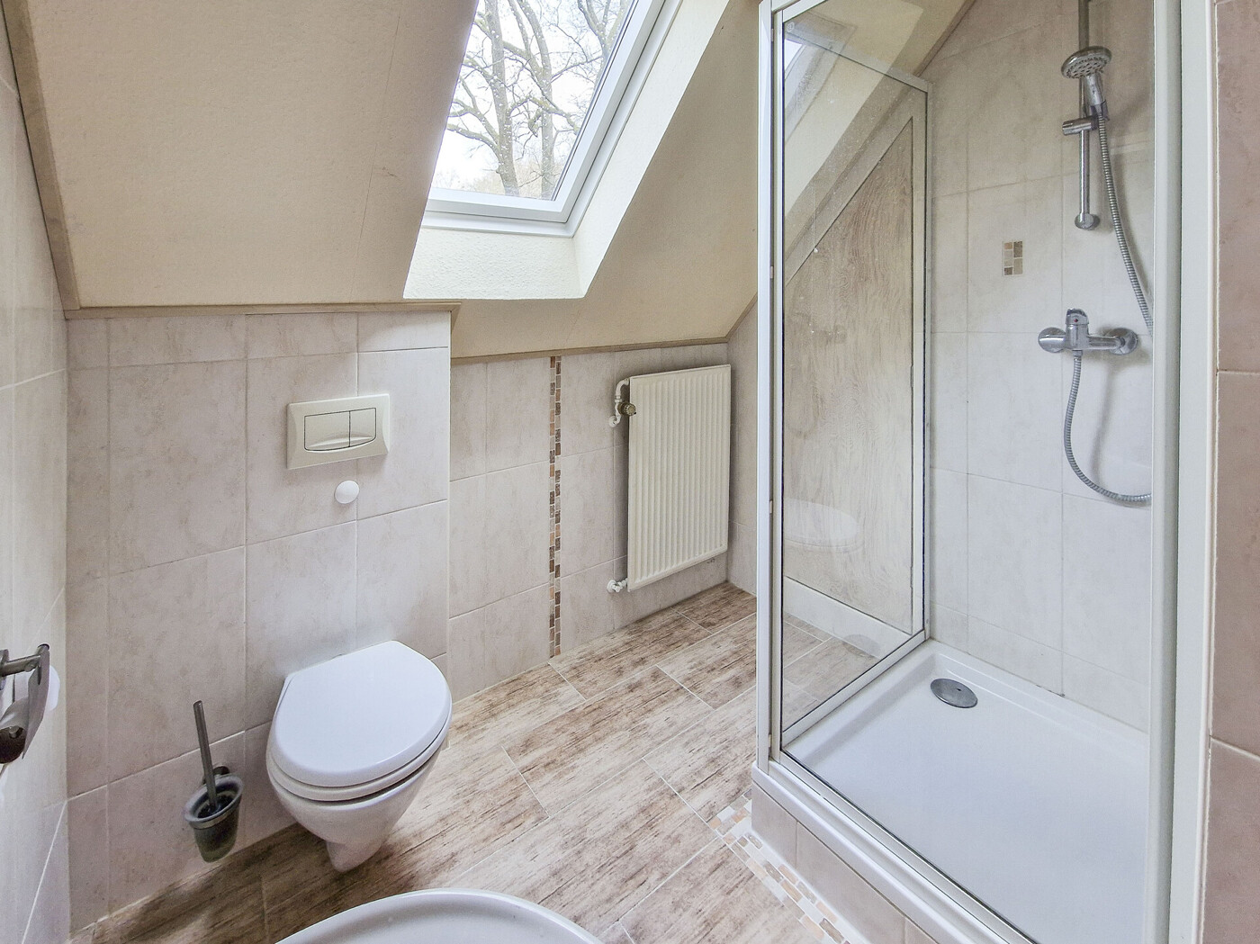 Badezimmer im Dachgeschoss