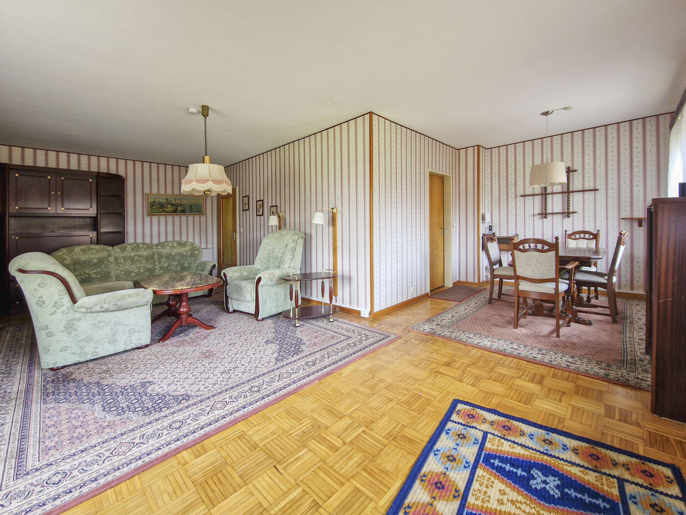 Wohnzimmer im Erdgeschoss