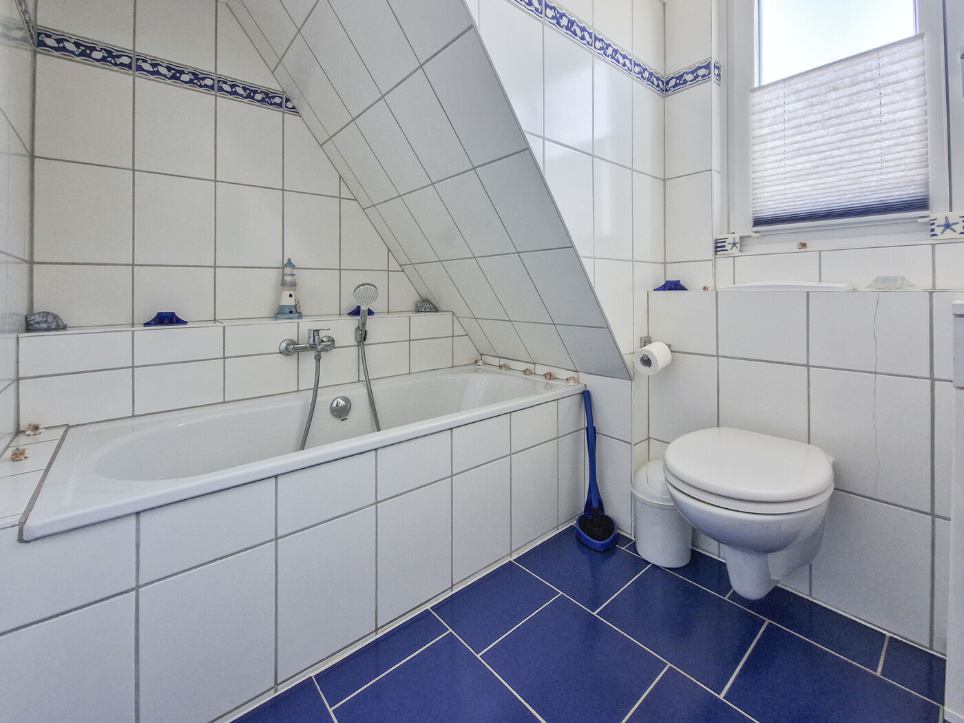 Badezimmer im Dachgeschoss