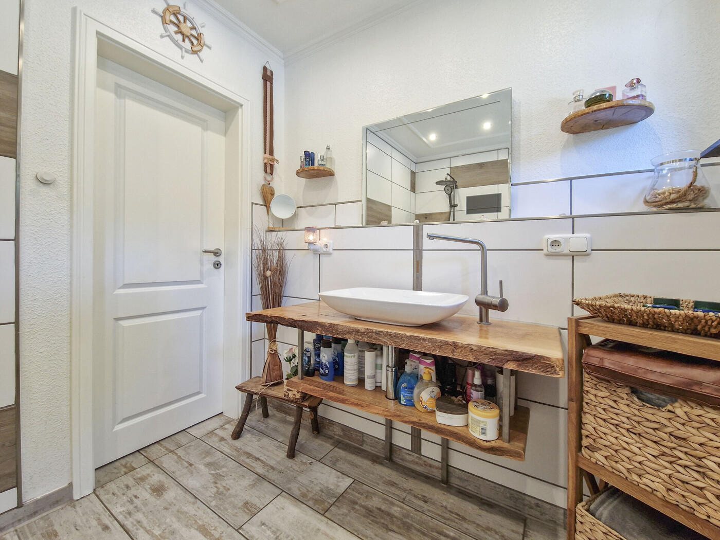 Badezimmer im Erdgeschoss