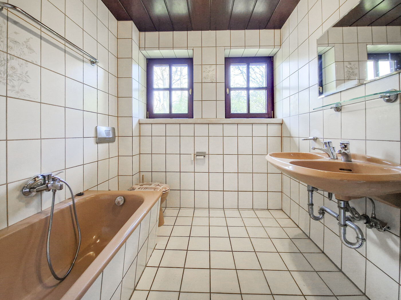 Badezimmer im Erdgeschoss