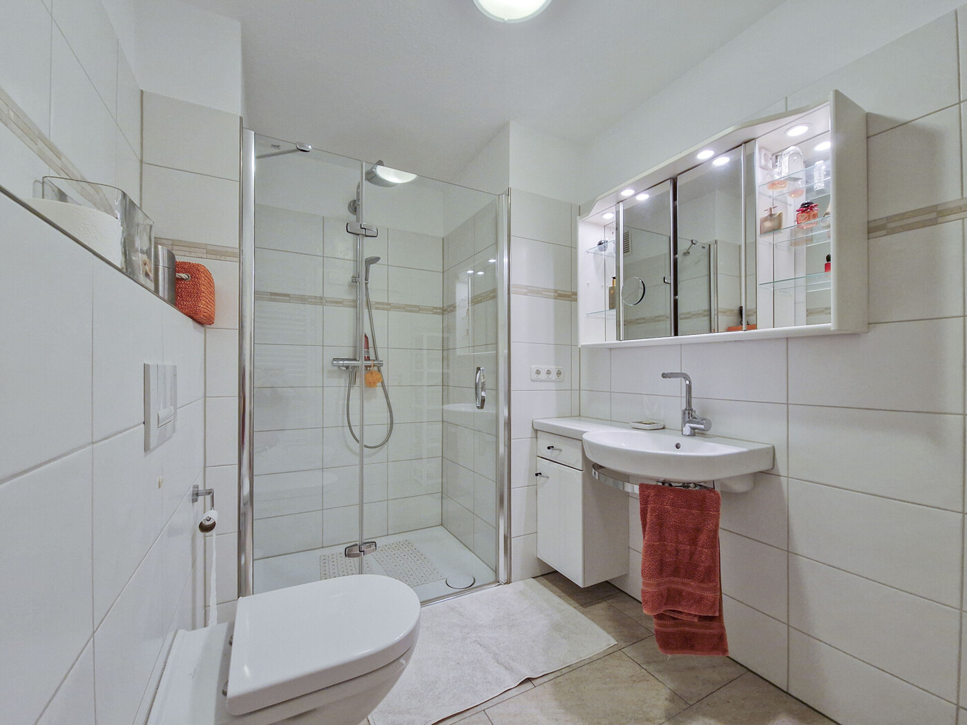 Badezimmer im Dachgeschoss