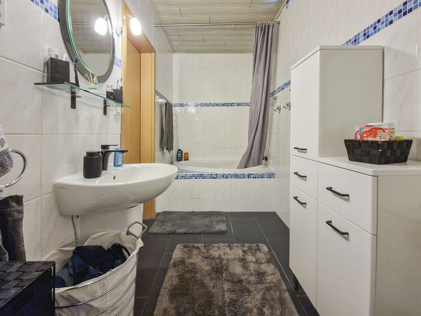 Badezimmer im Erdgeschoss
