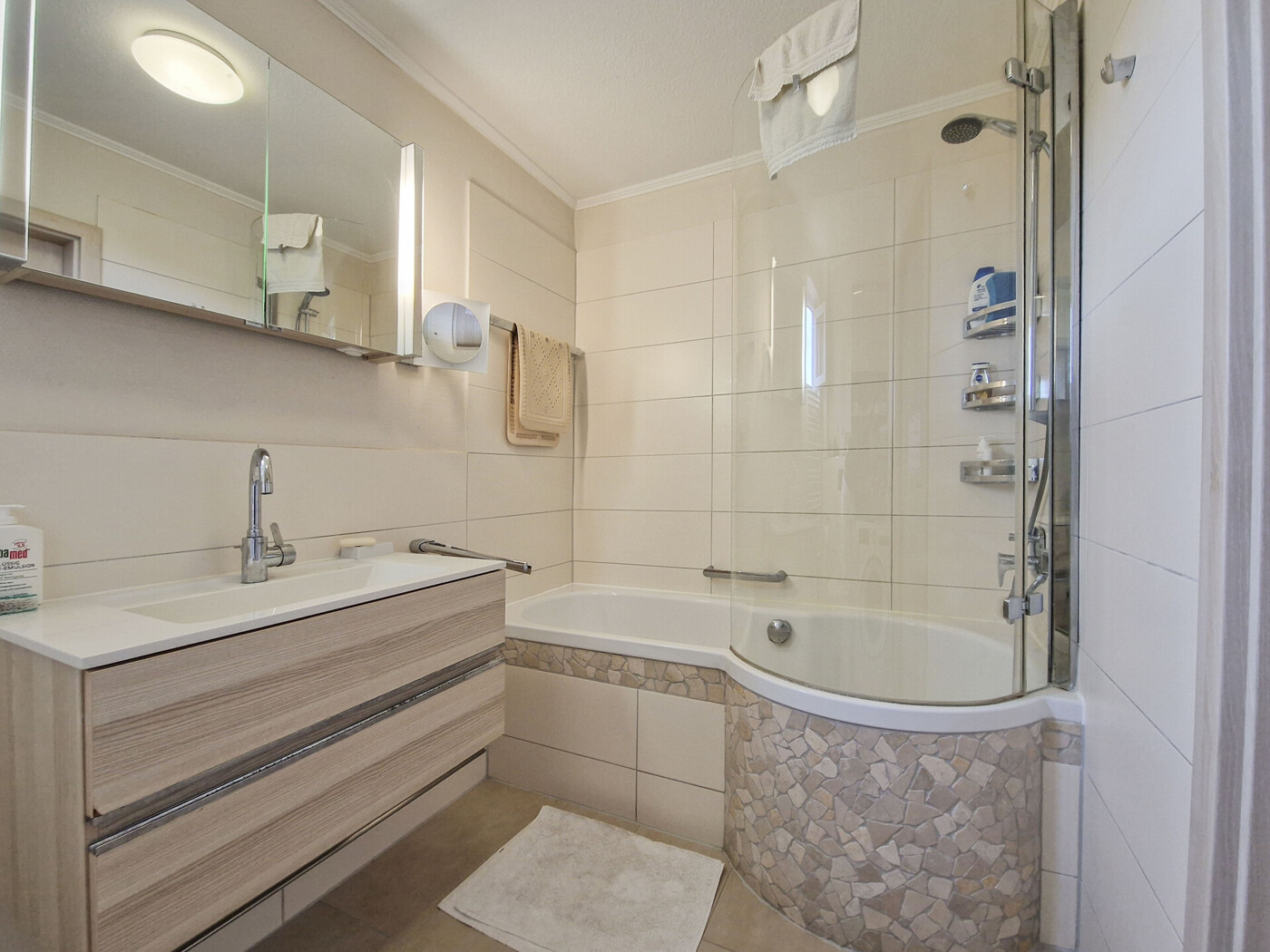 Badezimmer im OG