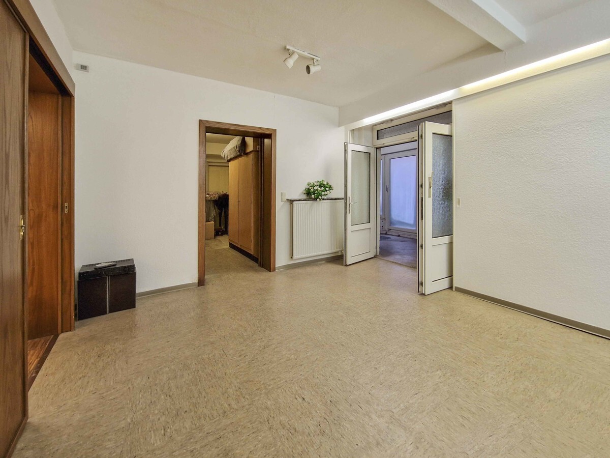 individuell nutzbares Zimmer im EG