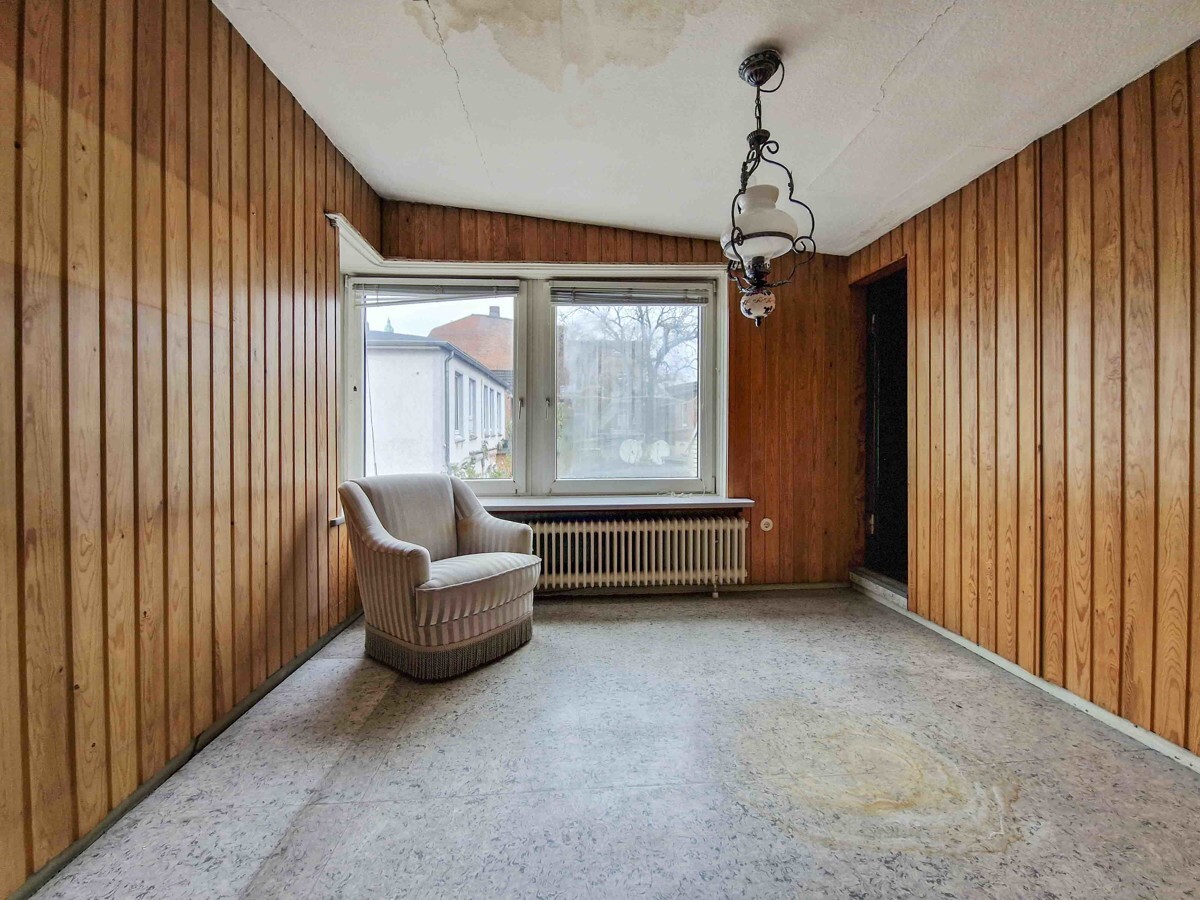 individuell nutzbares Zimmer im OG