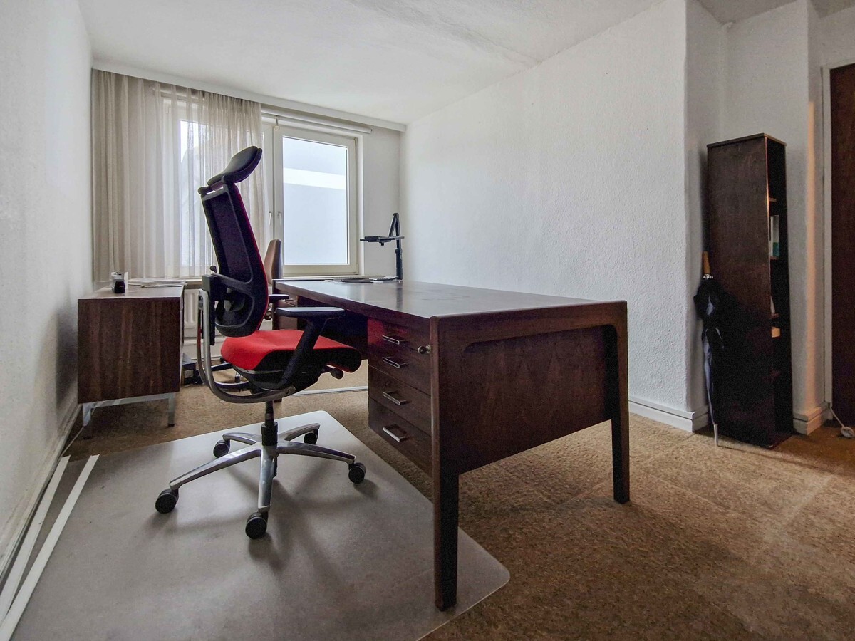 Büro im OG