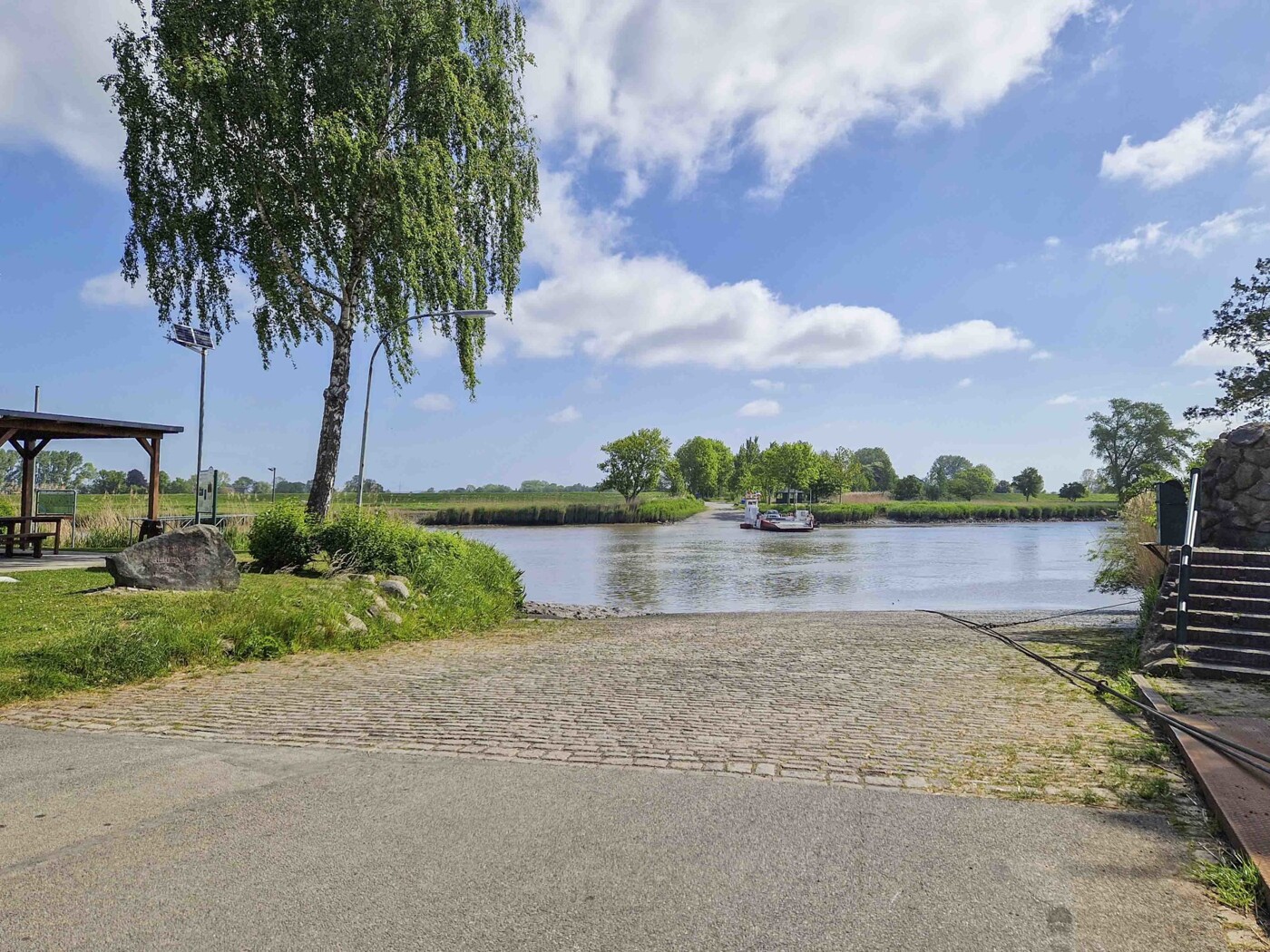 Fähre Beidenfleth
