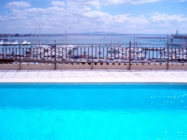 03 Pool can barbara 03 Pool can barbara