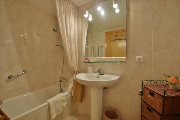 15 Second bathroom 1 15 Second bathroom 1