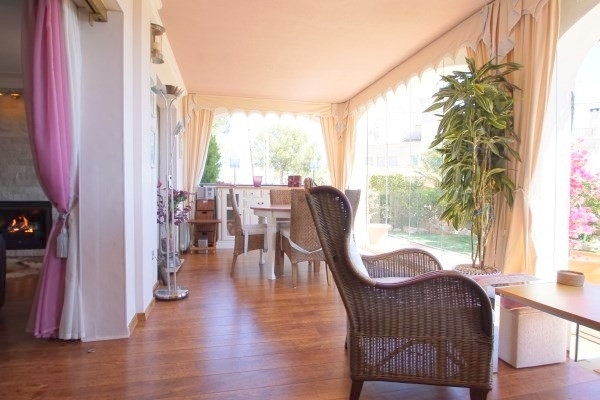 Veranda mit Blick links Veranda mit Blick links