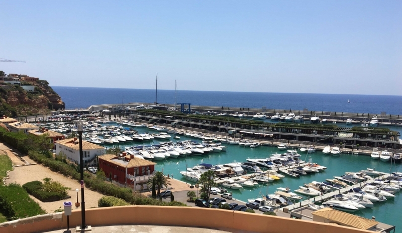 Hafenblick Port Adriano