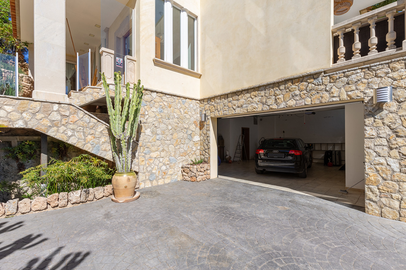 Garage Garage