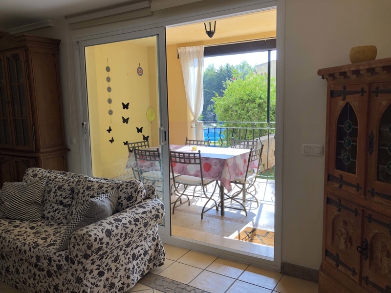 Apartment with garden Apartment with garden
