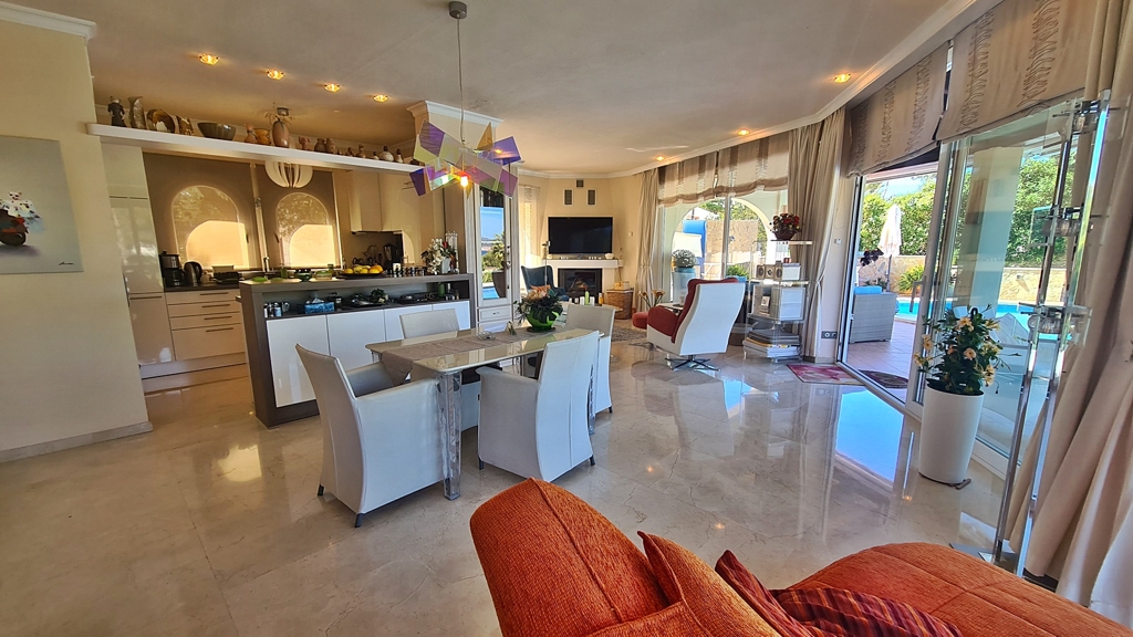 Villa mit Potential Villa mit Potential
