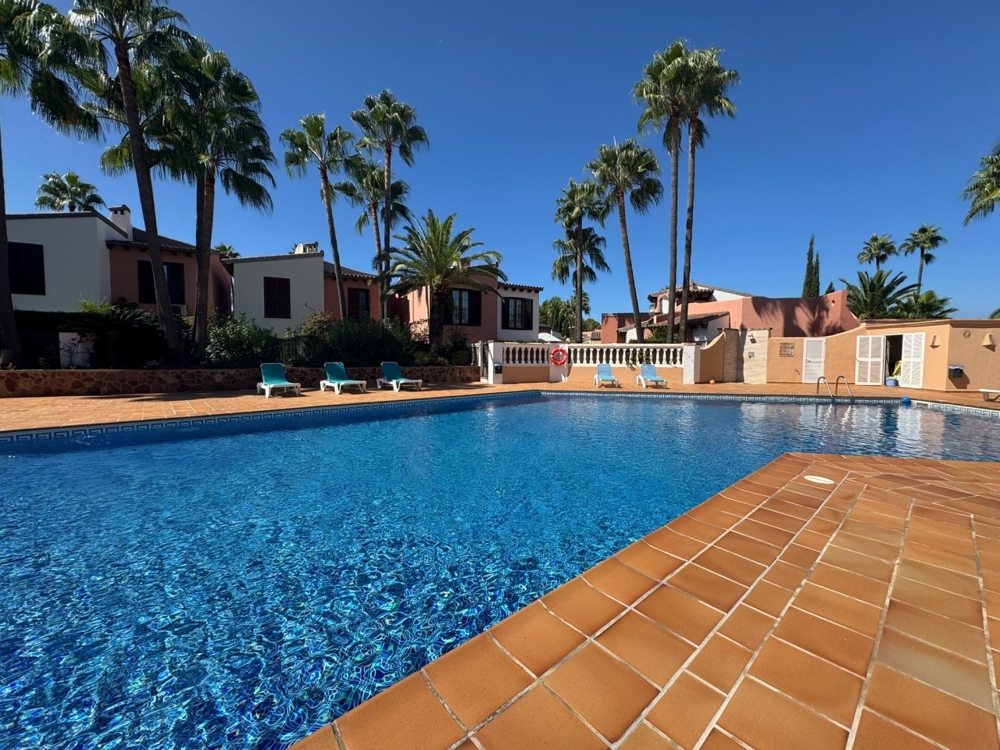 Las Abubillas Pool Las Abubillas Pool