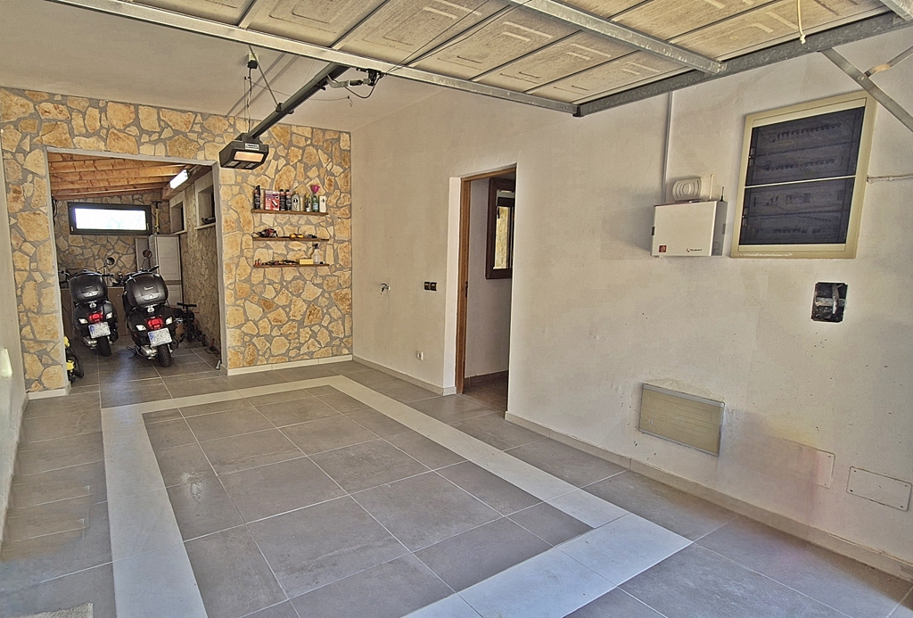 Garage Garage
