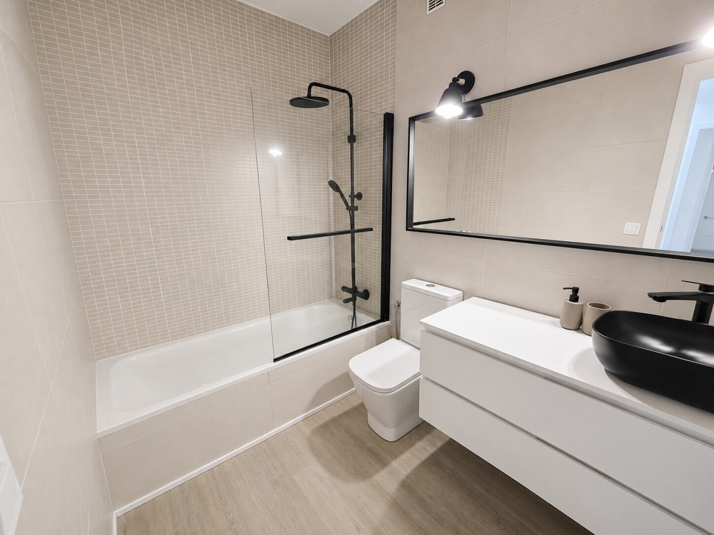 bathroom2