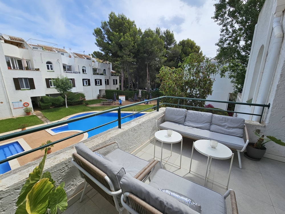 terrace overlooking pool