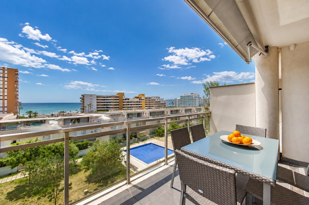 Terrasse mit Meerblick