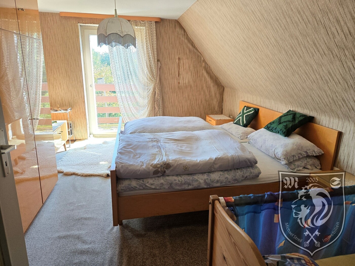 Schlafzimmer 2 OG