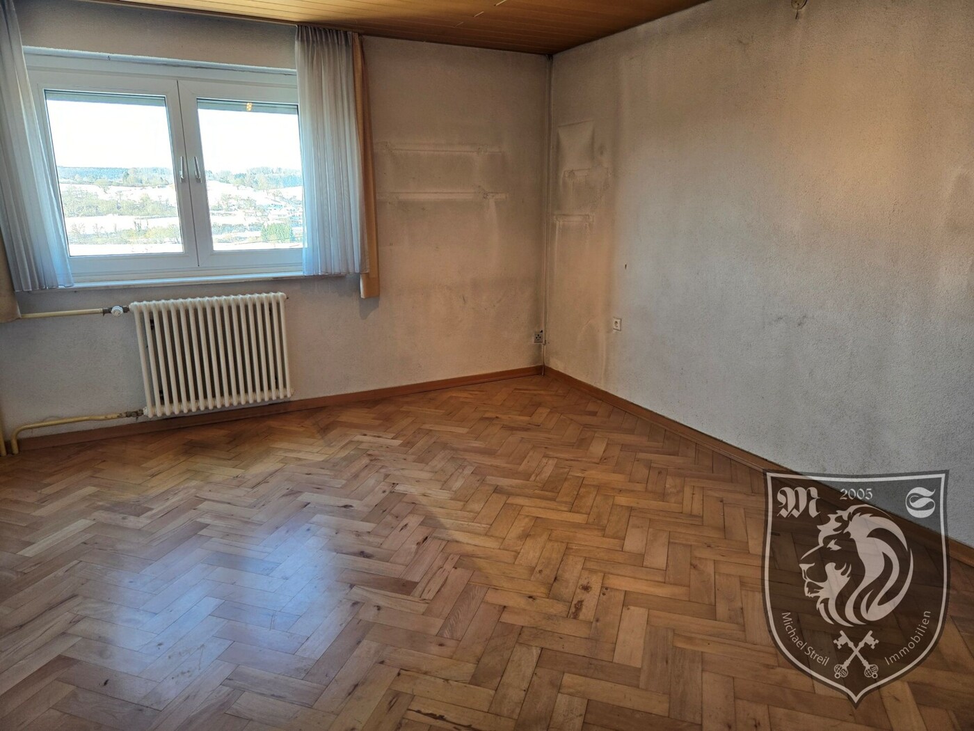 Zimmer 1, EG